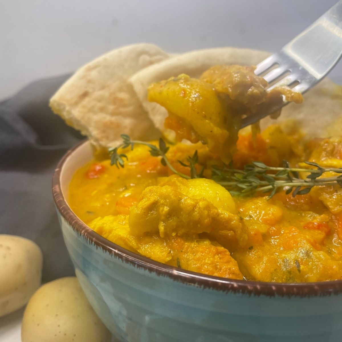 jamaican-curry-chicken-recipe-eatwithyoureyesllc