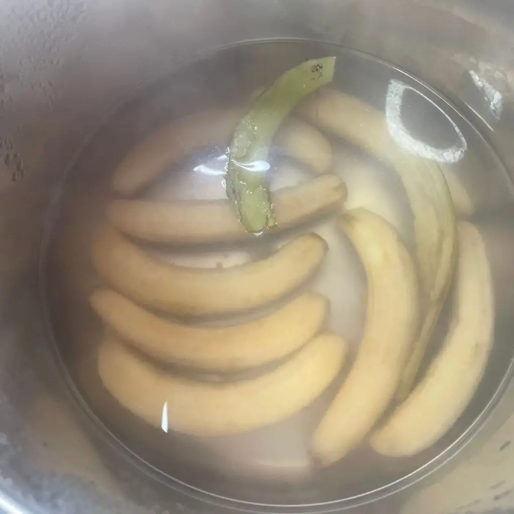 Boiled Green Bananas